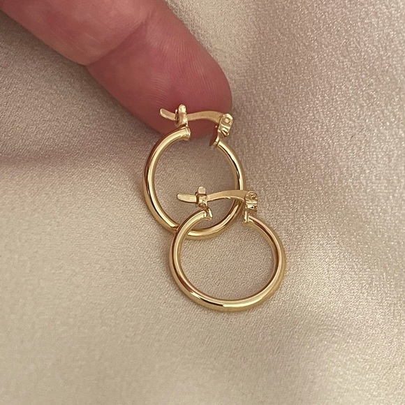Jewelry - 18k Gold Filled Small Hoop Earrings
